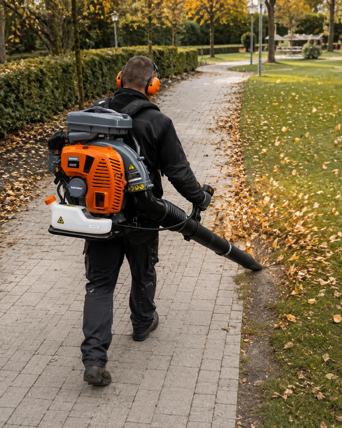 Schröder SR-6400L backpack leaf blower in action — Own the edge of the property